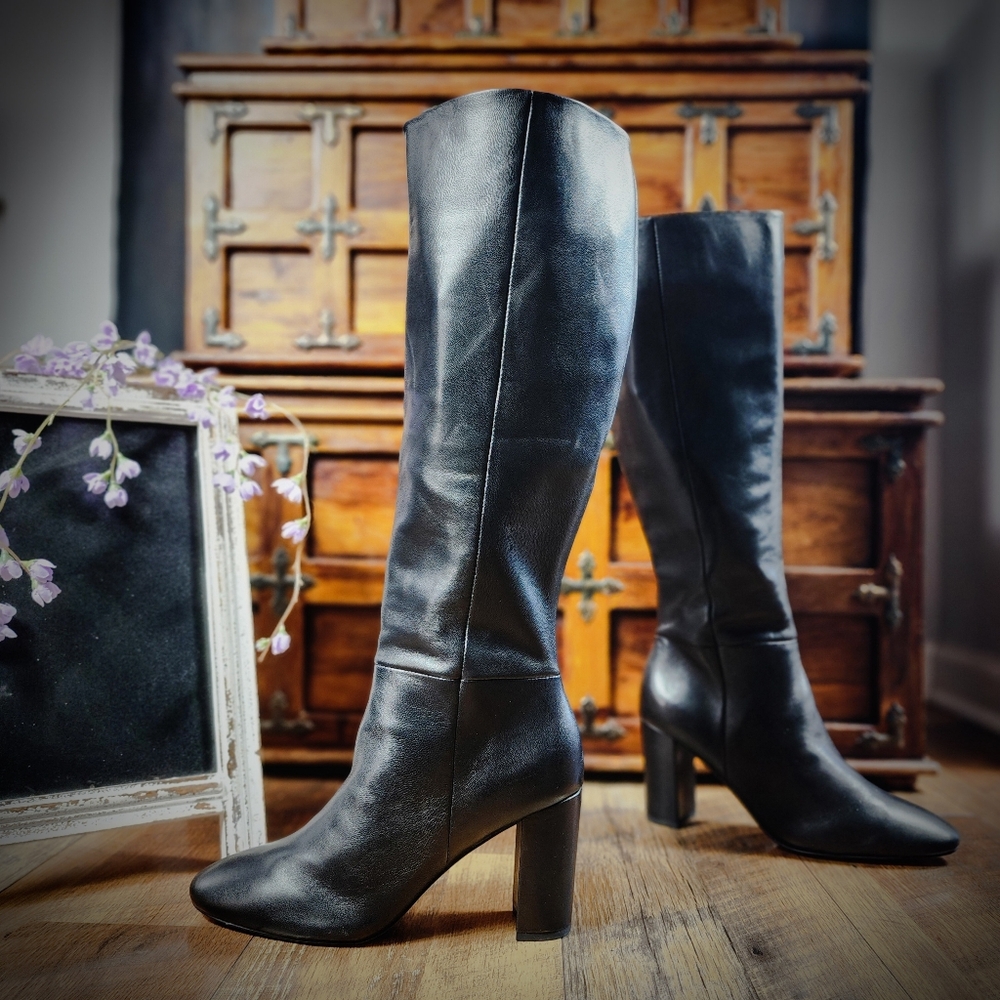 NWOB Charles David Black Leather Knee High Boots 9